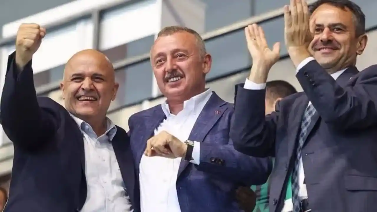 Başkan Büyükakın’ın Kocaelispor’a güveni tam