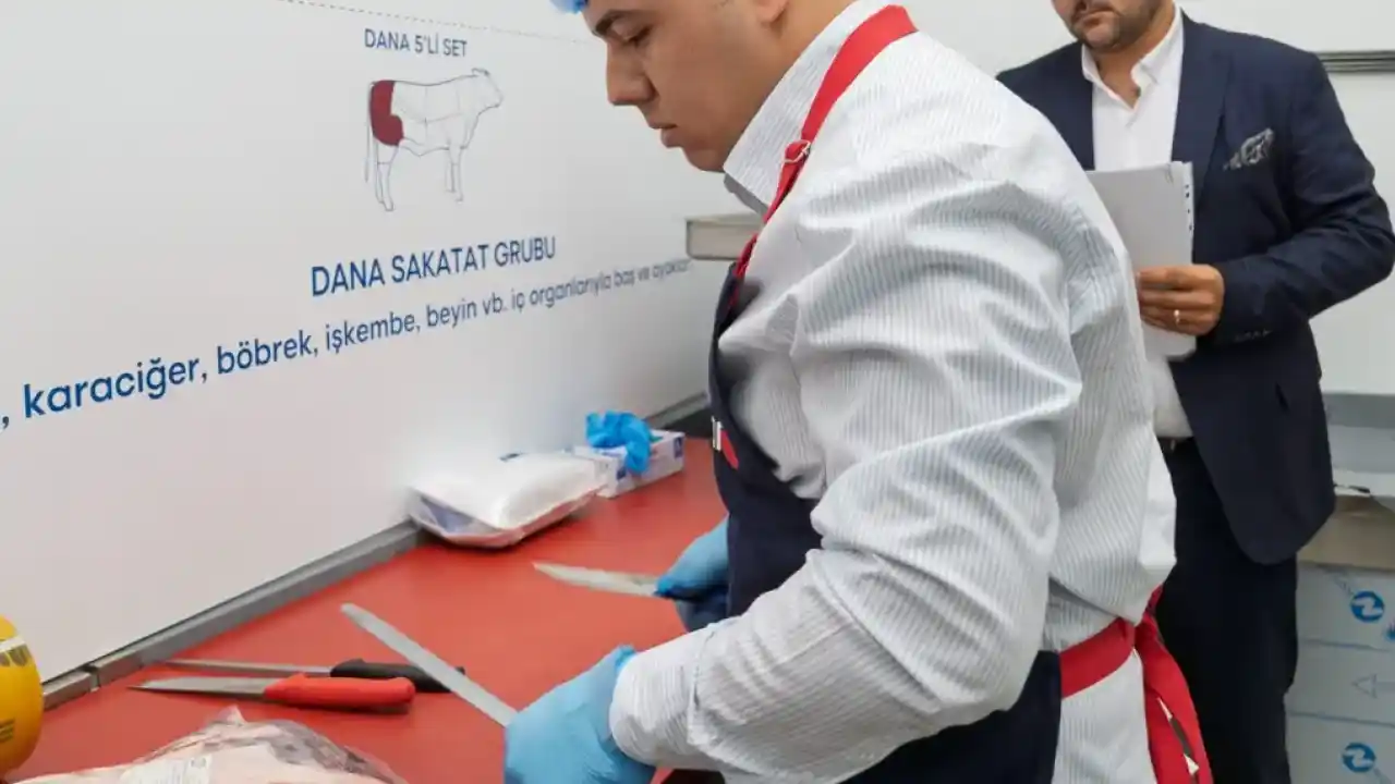 Eş-dost yok, liyakat var!
