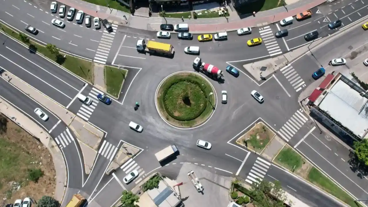 İBB İstanbul’un yollarını yenilemeye devam ediyor