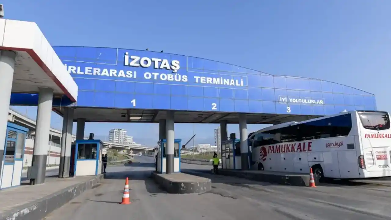 İzmir Otogarı’nda tahliye süreci tamamlandı! İşletme Büyükşehir’e geçiyor
