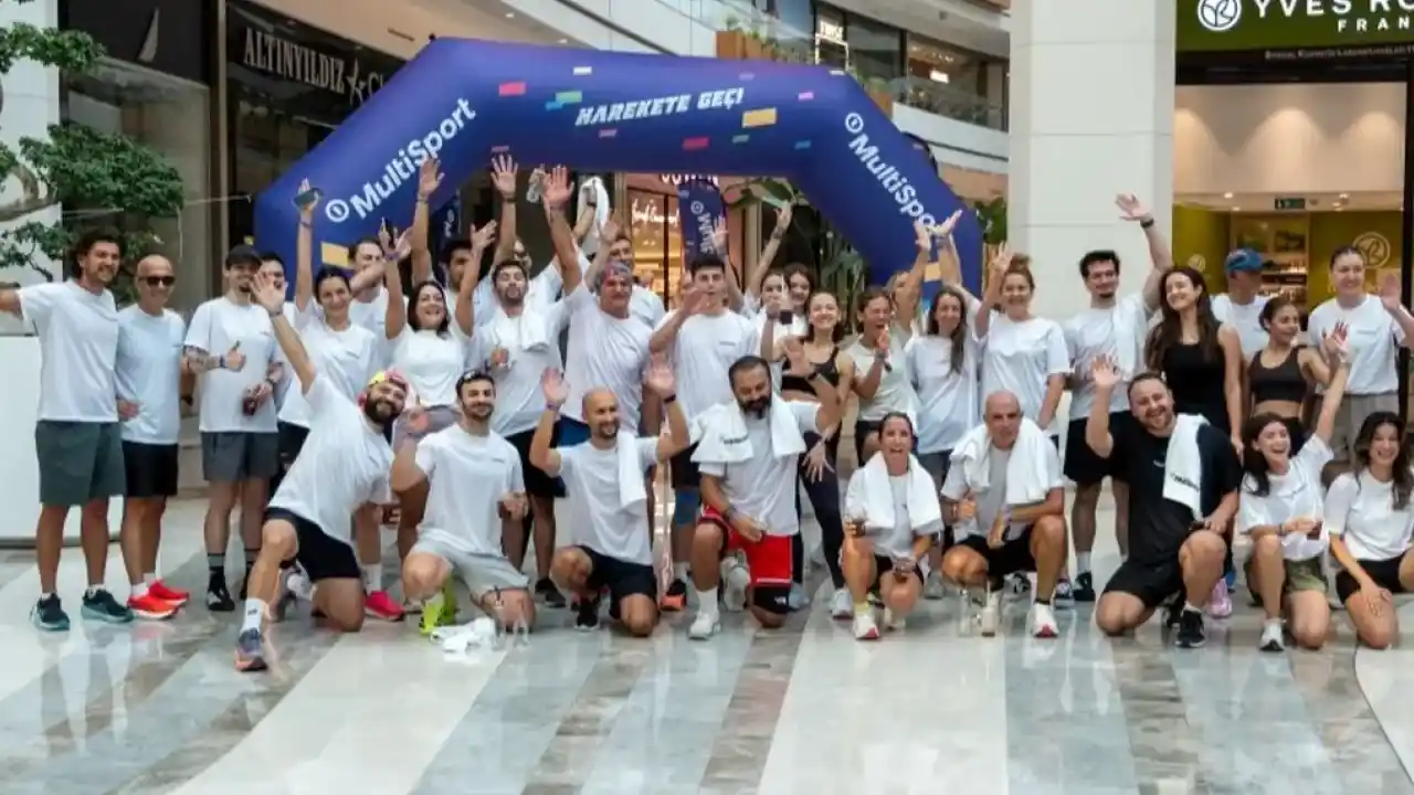 İzmir’de 50 dereceye ulaşan sıcaklar koşu rotasını değiştirdi