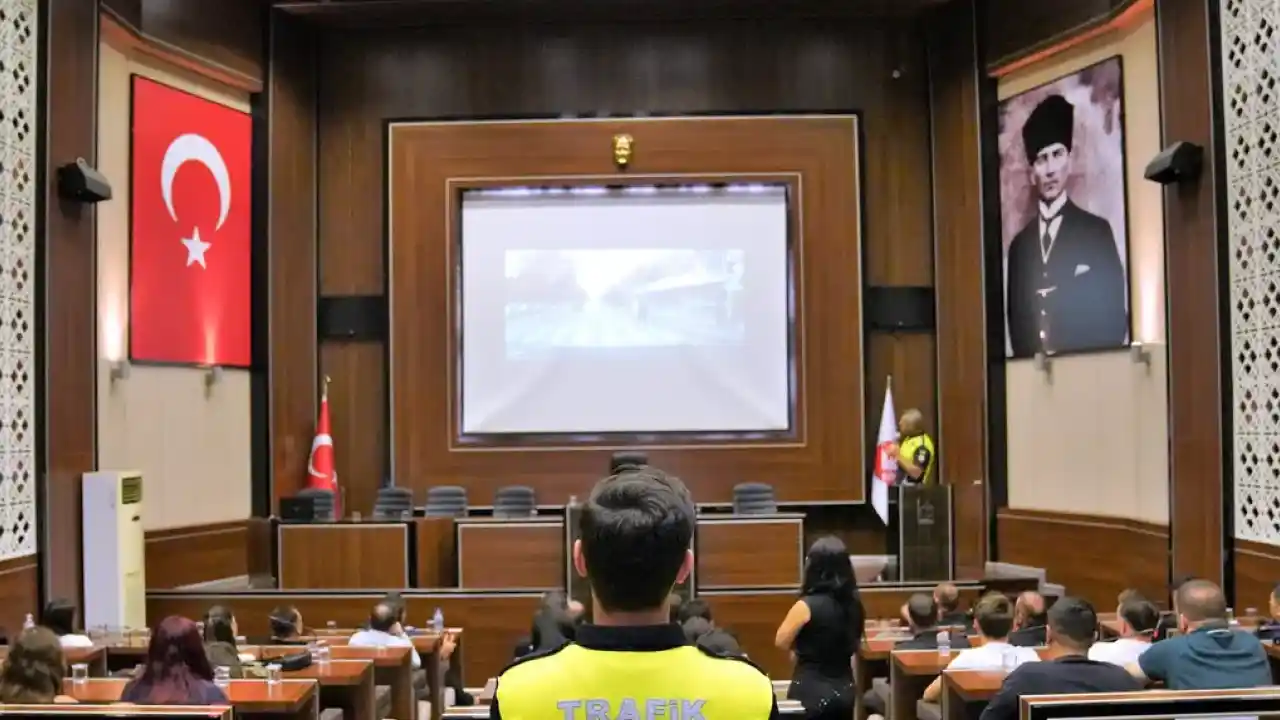 Keçiören Belediyesi personeline güvenli sürüş eğitimi