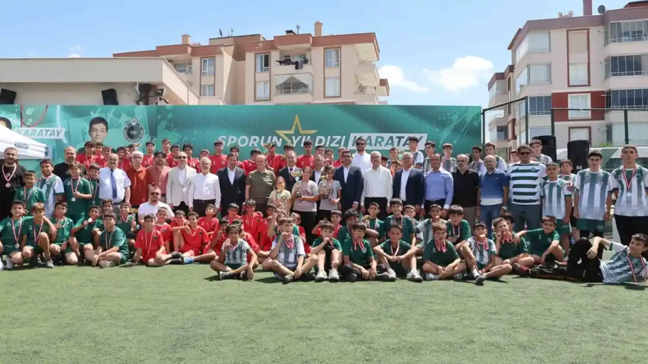 Konya Karatay’da futbol ve dart turnuvalarında şampiyonlar belli oldu
