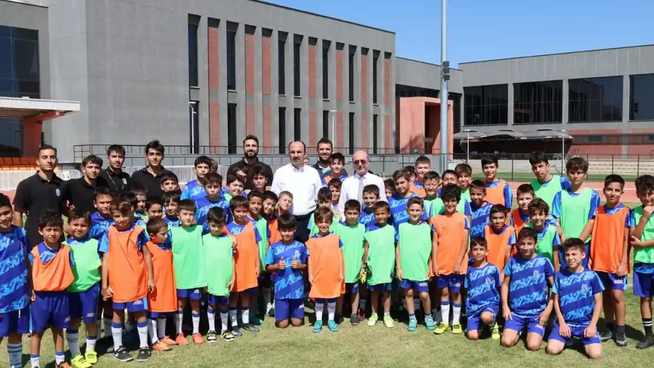 Konya Selçuklu’da minik sporculara ziyaret