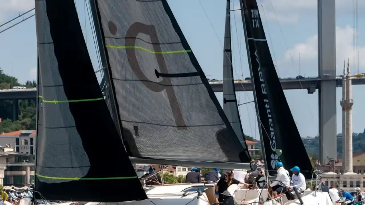 Olympos Regatta’nın şampiyonları ödüllerine kavuştu