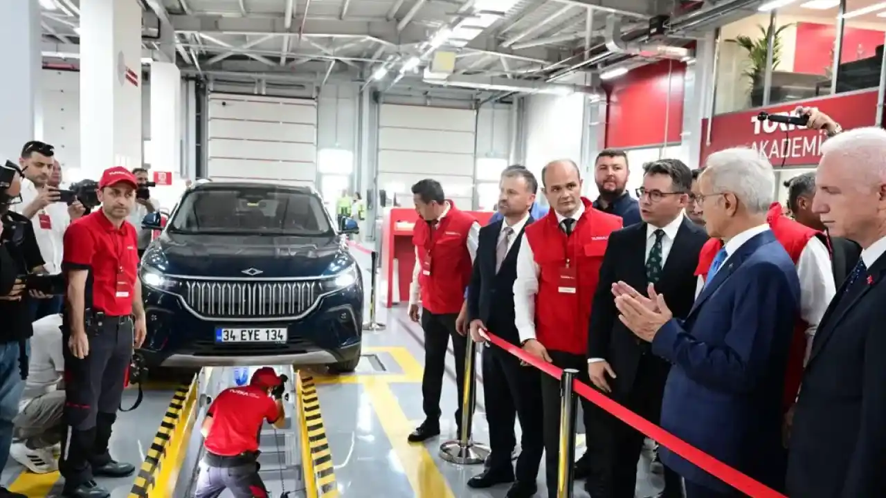 Yeni nesil araç muayene dönemi başlıyor… Yapay zekâ ve robotik sistemler devrede