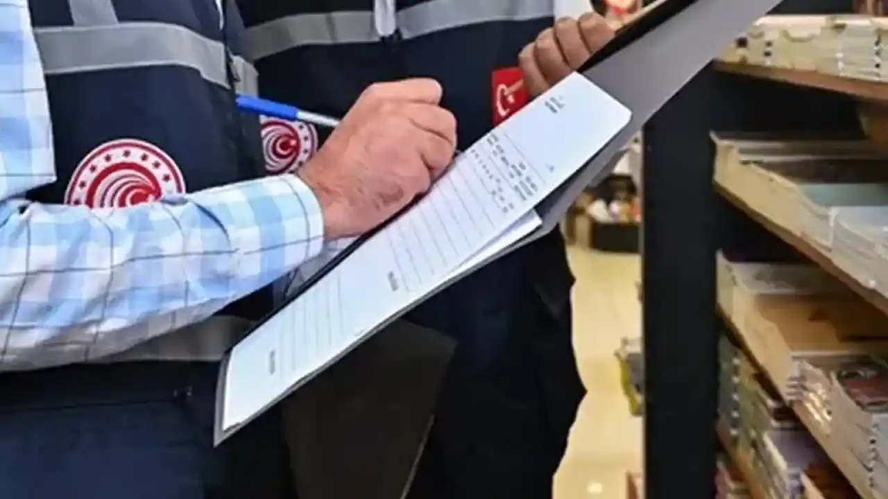 Bakan Bolat: Denetimleri yoğunlaştırdık… Kırtasiye denetimlerde 182,6 milyon liralık ceza