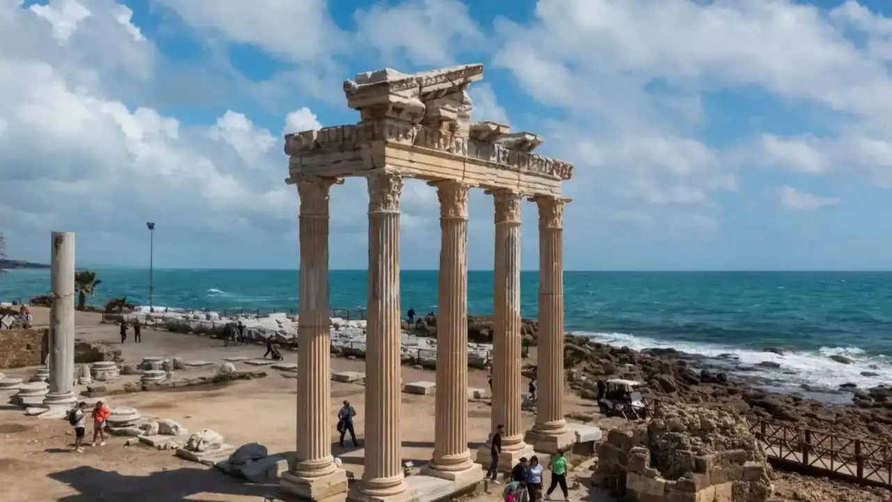 Bakan Ersoy: Turizmi 4 mevsime yayıyoruz