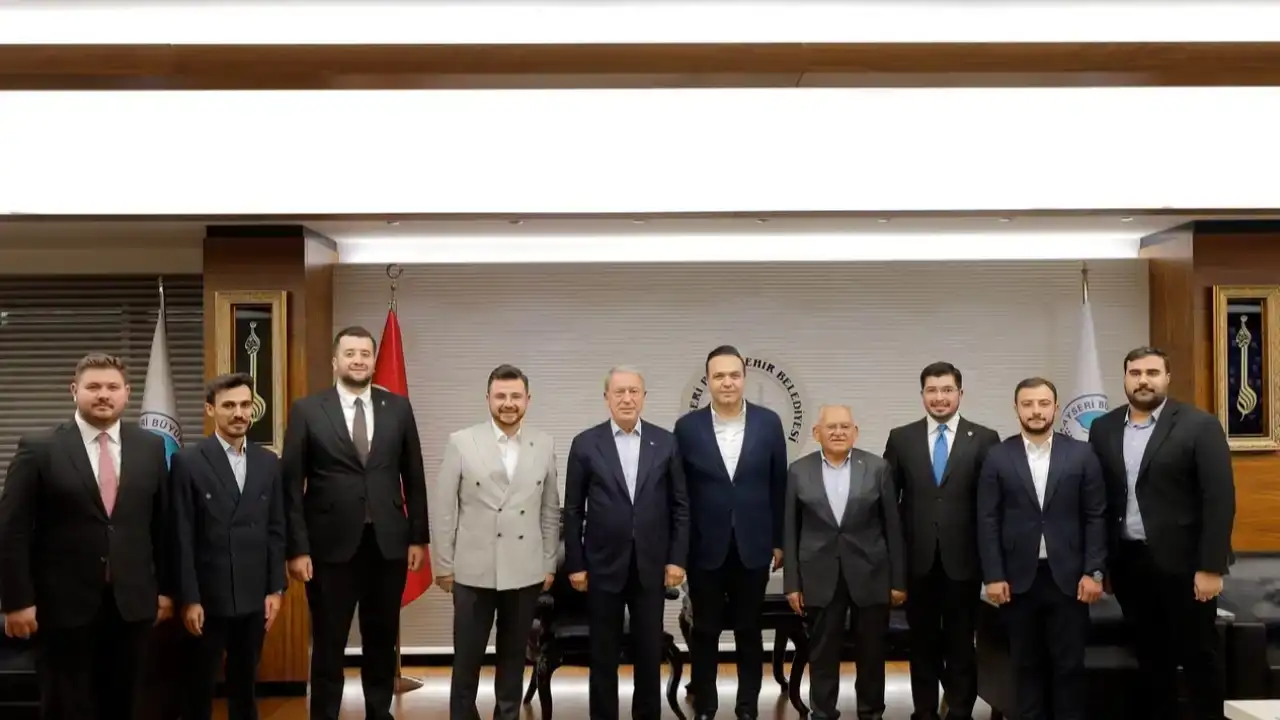 Başkan Büyükkılıç gençlerle Bİ’Fest Kayseri’de buluştu