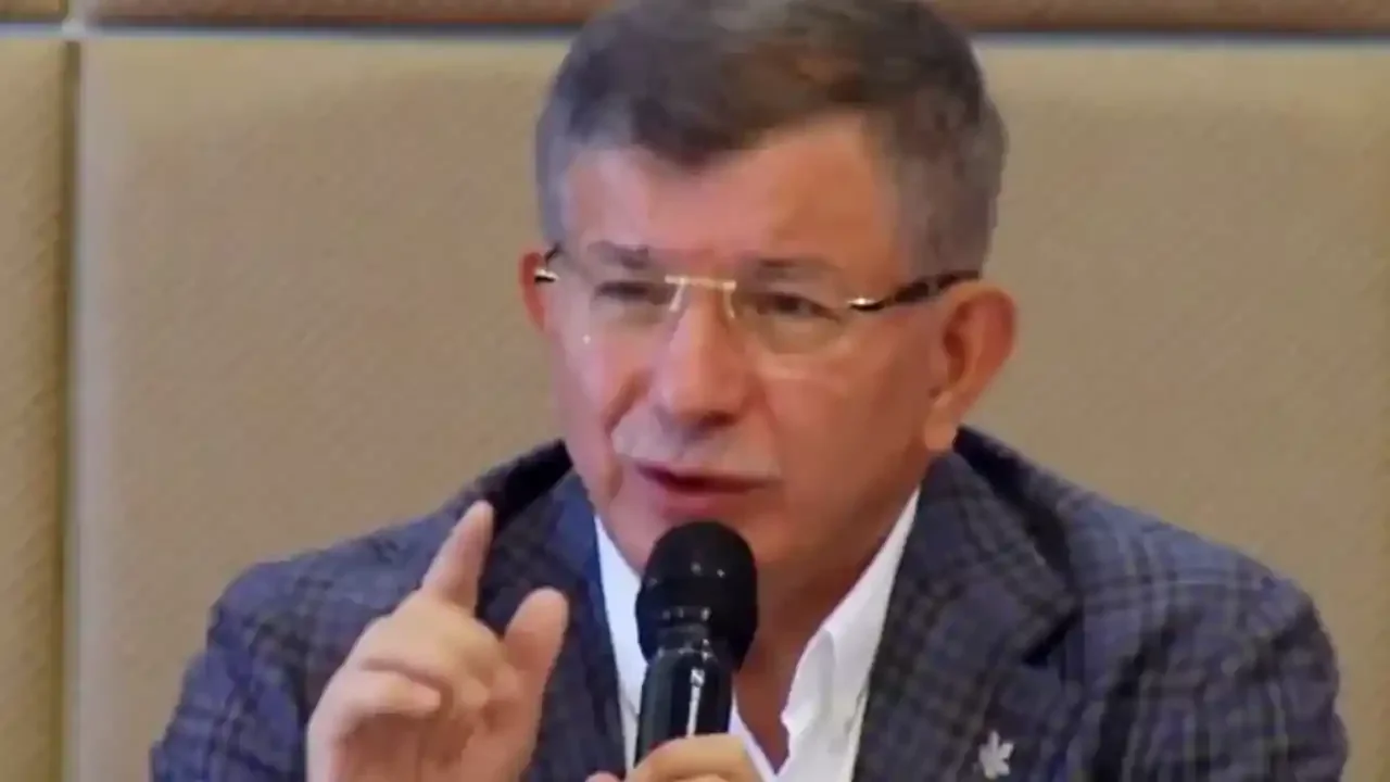 Davutoğlu’na Cumhurbaşkanına Hakaret İddiası Resmi Soruşturma Başlatıldı