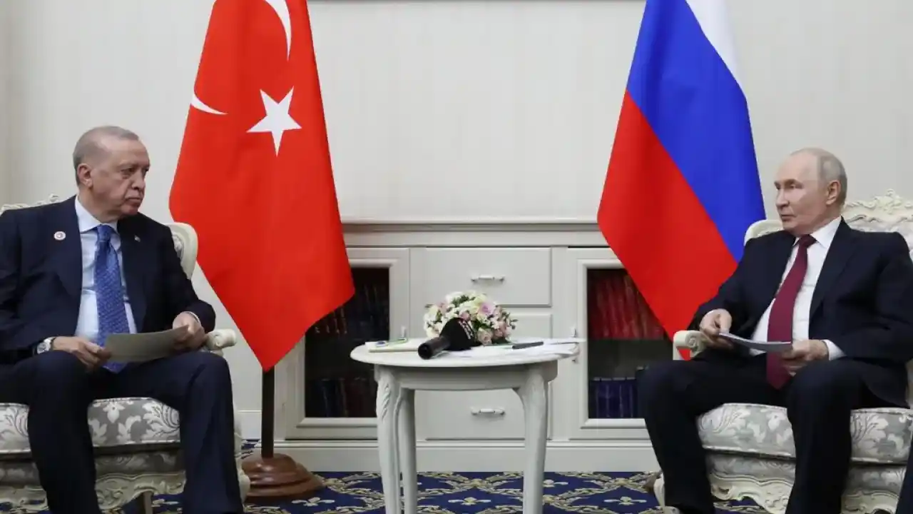 Erdoğan ve Putin Bişkek’te bir araya geldi