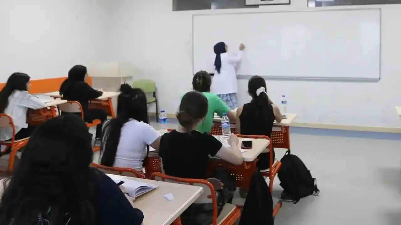 Gençlere Ekonomik Ulaşım ve Yemekle Gelecek