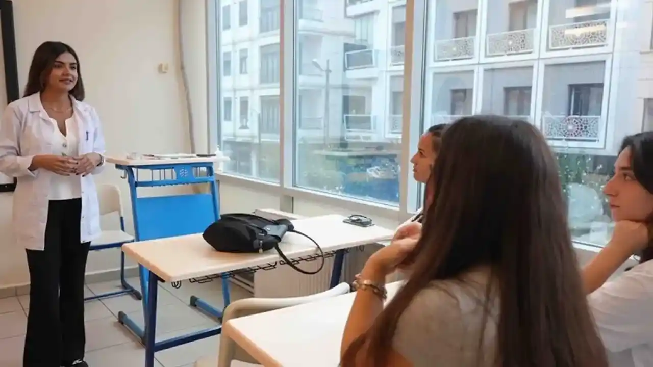 İstanbul Maltepe’de YKS hazırlık eğitimleri başladı 