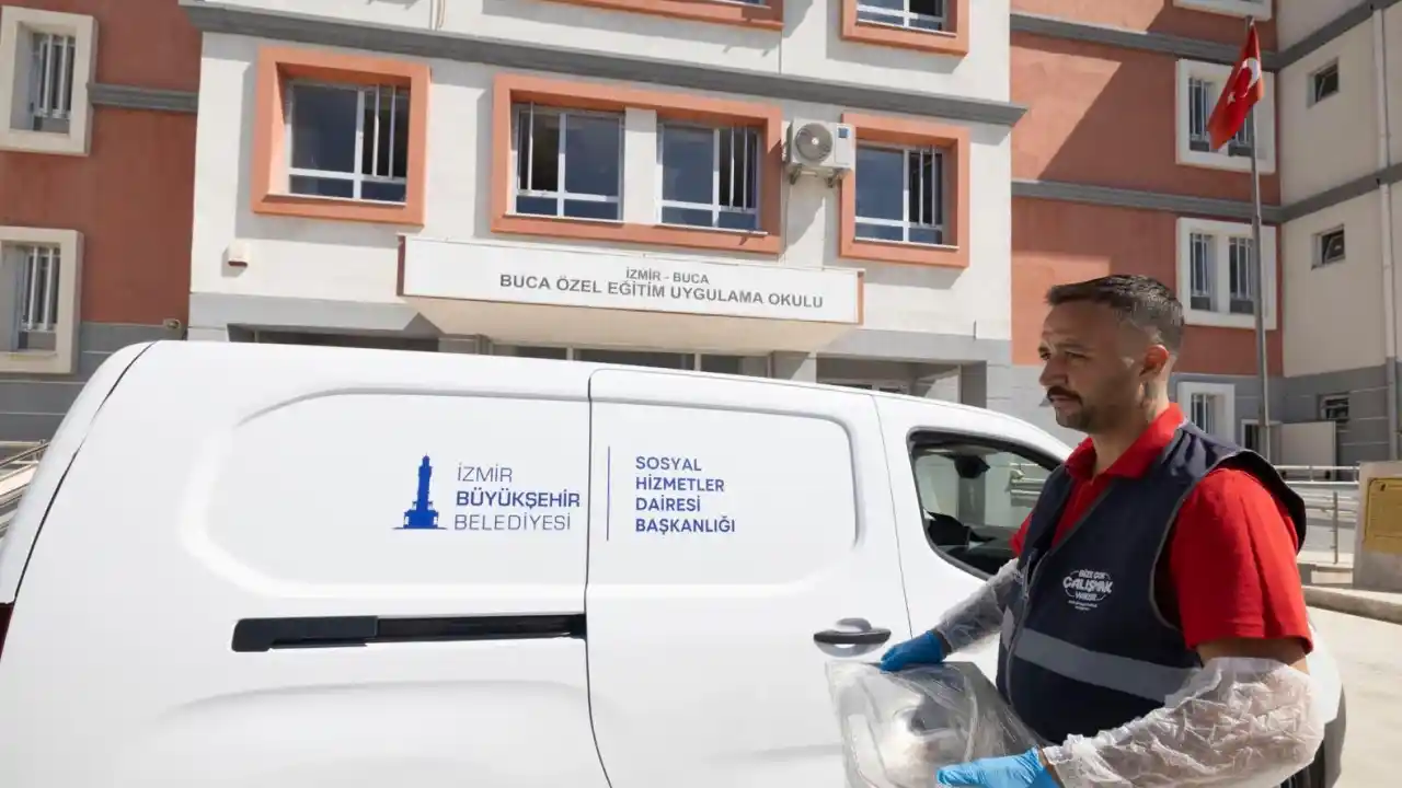 İzmir Büyükşehir’den özel gereksinimli öğrencilere sıcak destek