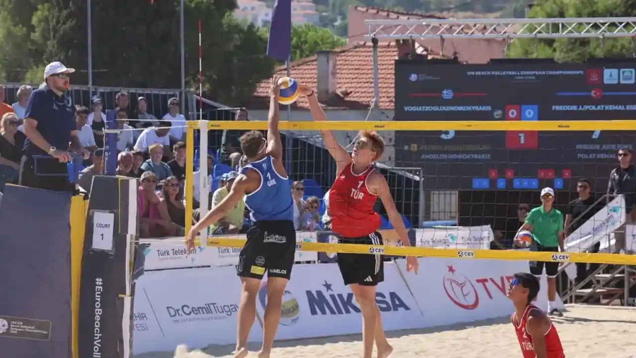 İzmir Foça’da yarı finalistler belli oldu