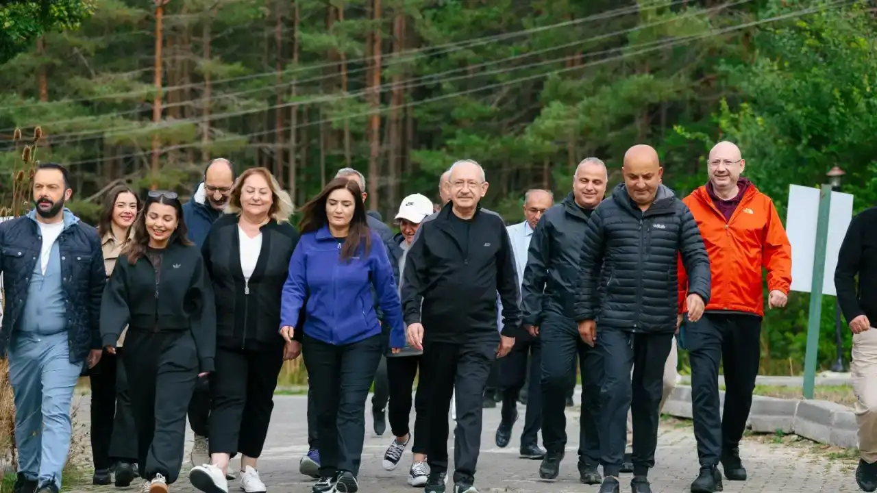 Kılıçdaroğlu Bolu kampında güne yürüyüşle başladı