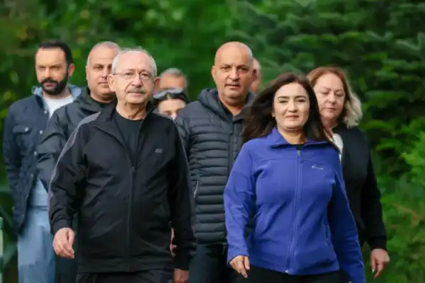 Kılıçdaroğlu Bolu kampında güne yürüyüşle başladı