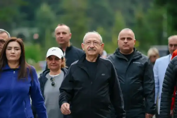 Kılıçdaroğlu Bolu kampında güne yürüyüşle başladı