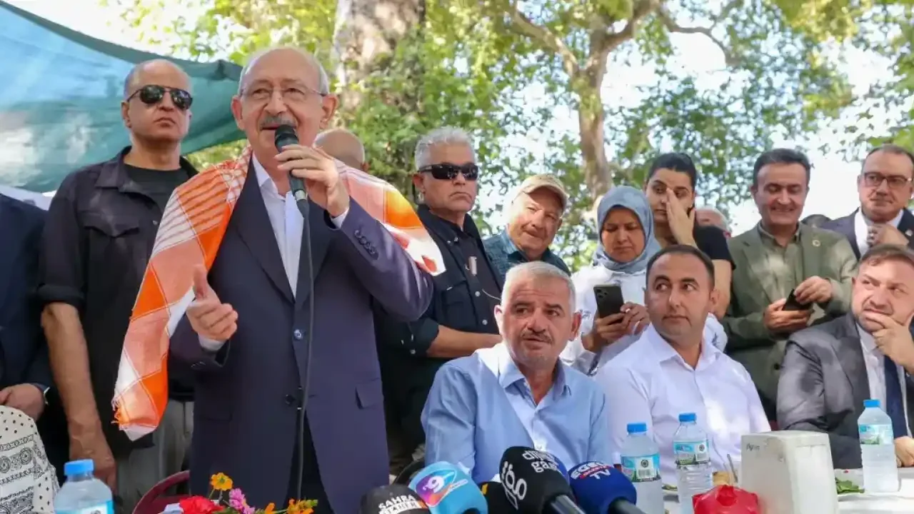 Kılıçdaroğlu Köylülerle Buca’da Tarımın Emek Sofrası