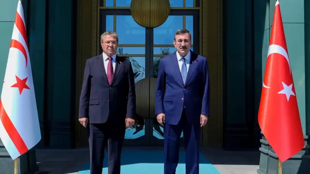 KKTC Başbakanı Ünal Üstel Külliye’de… Girne’de arama kurtarma çalışmaları titizlikle sürüyor