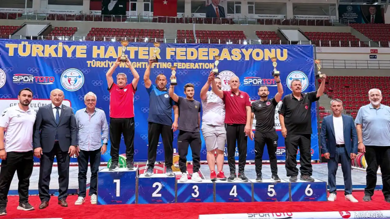 Konya Karataylı haltercilerden çifte başarı