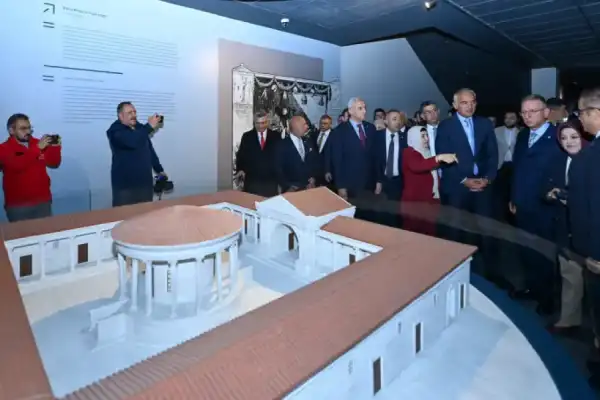 Kütahya kültür ve turizm yatırımlarıyla gelişiyor
