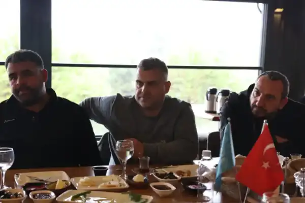 Nilüfer belediye başkanı Bursaspor taraftarlarıyla buluştu
