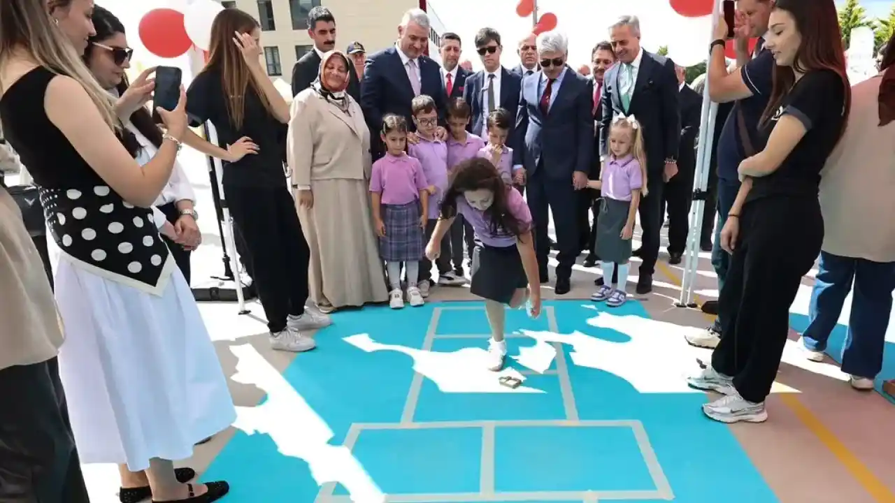 Sakarya eğitiminde ilköğretime coşkulu başlangıç