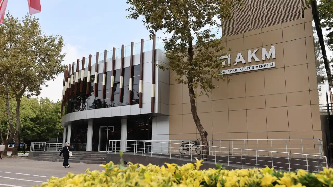 Sakarya’da gençlerin artık AKM’si var
