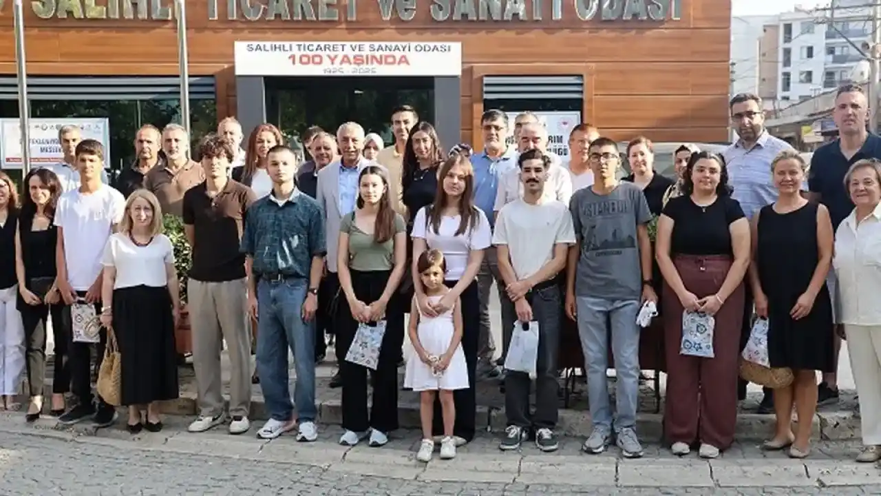 Salihli TSO, başarılı öğrencileri ödüllendirdi
