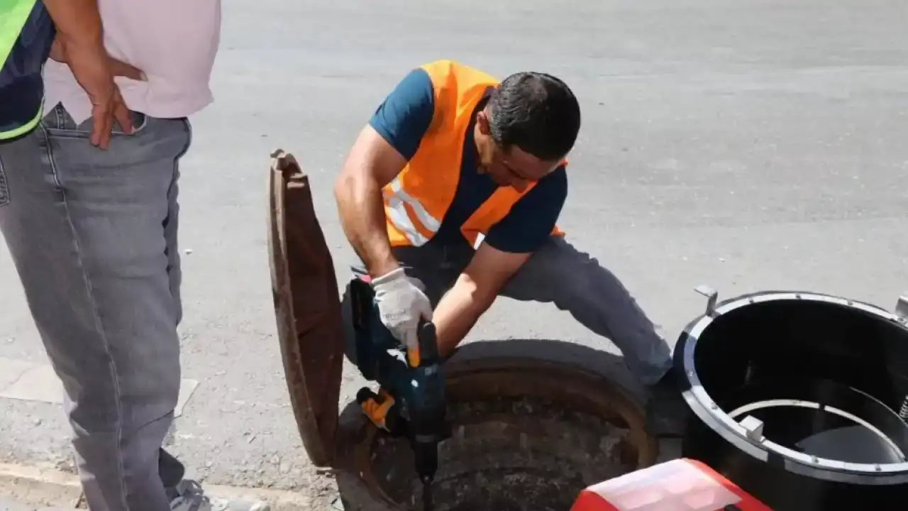 Eskişehir’de kanalizasyon bacalarının filtre sistemleri yenilendi