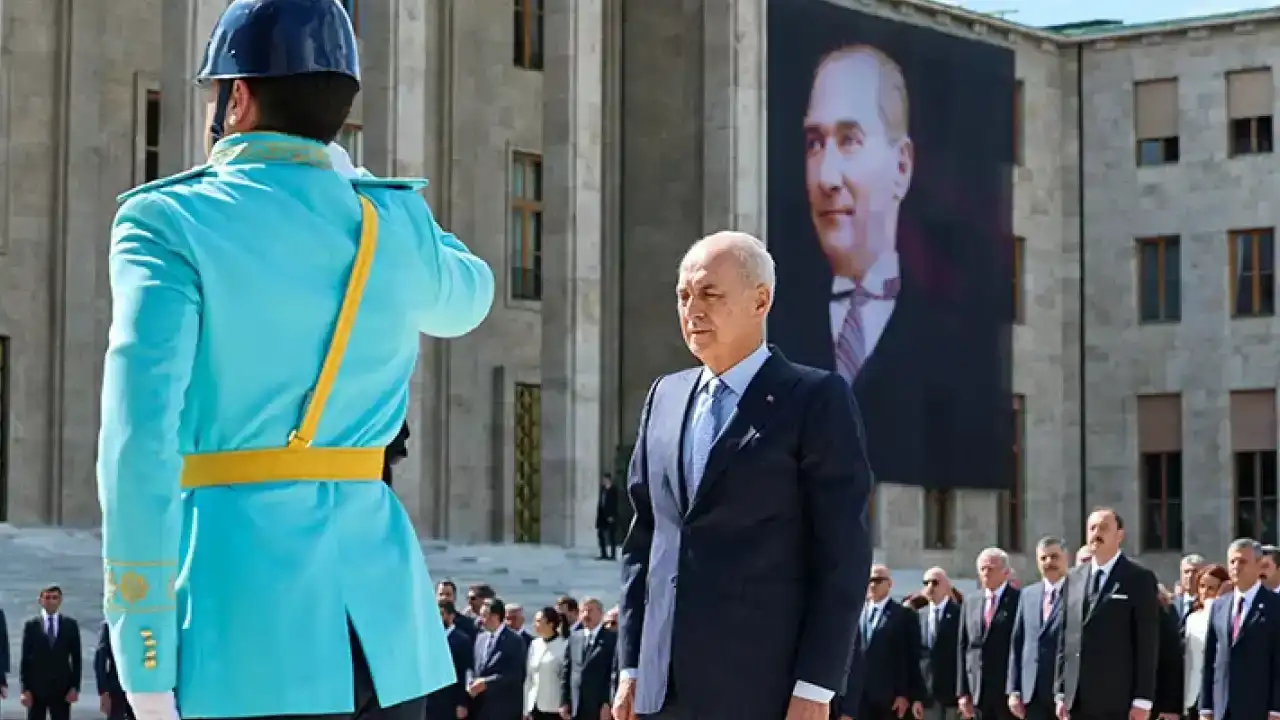 TBMM yeni yasama yılına anıttaki törenle başladı
